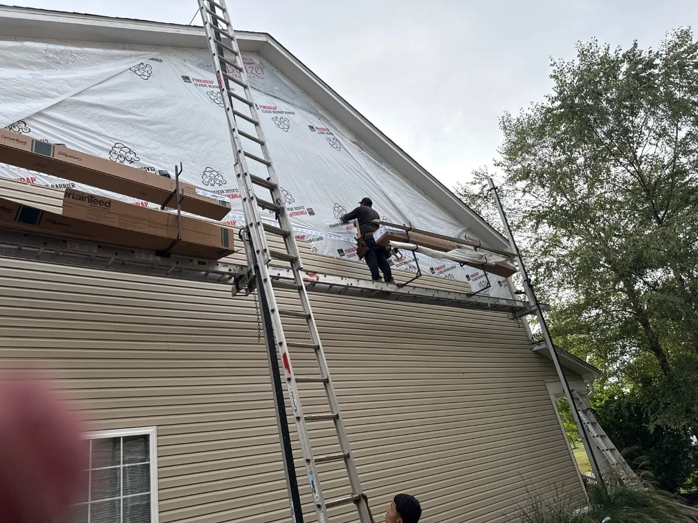 Tarping and dry-in on a Morse Reservoir commercial roof